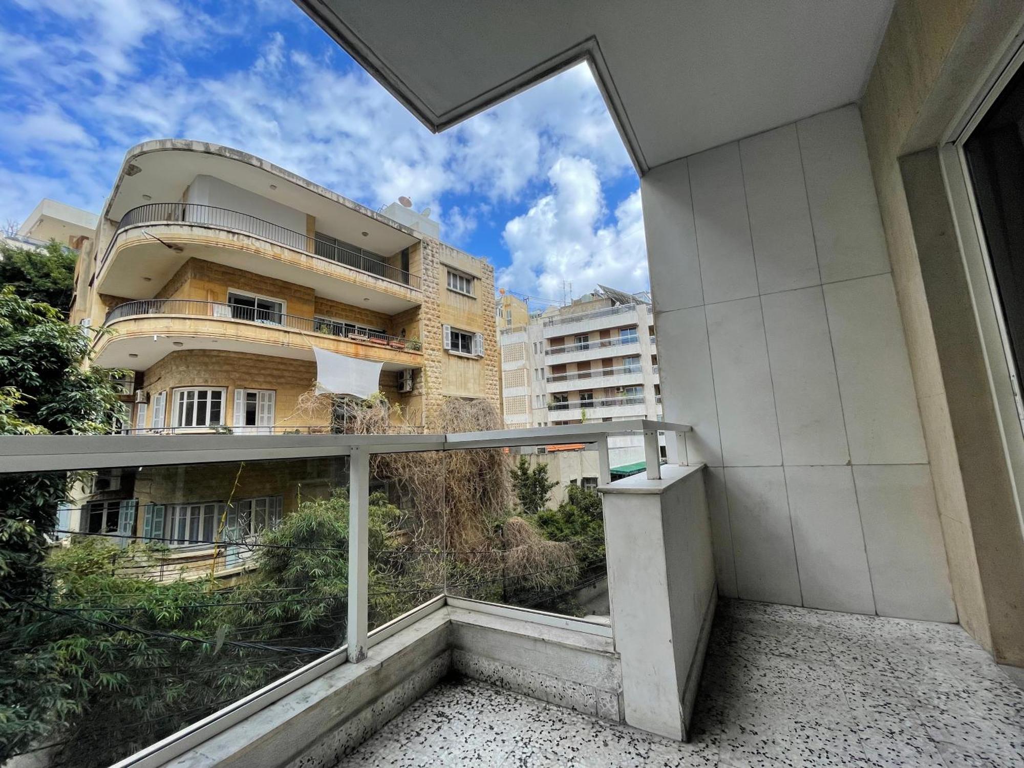 Elegant Apartment
