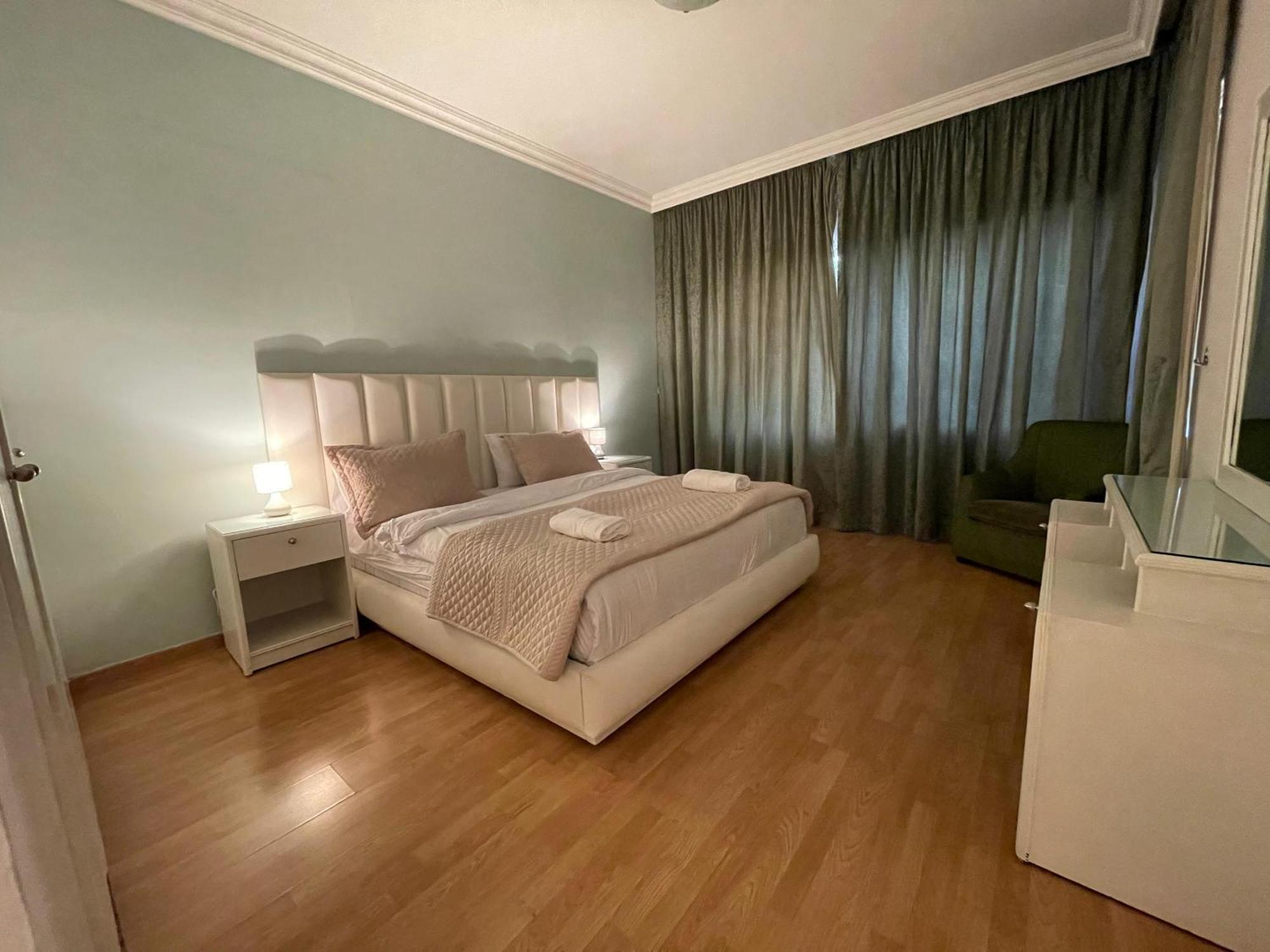 Elegant Apartment